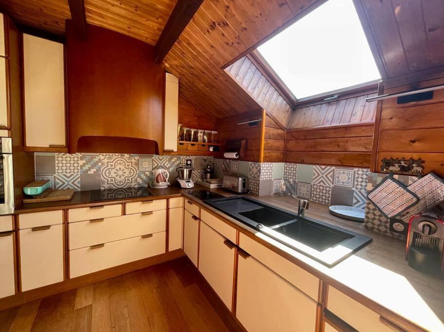 Chalet Kelly, Centre Ville / Jacuzzi / Sauna 제라르메르 외부 사진