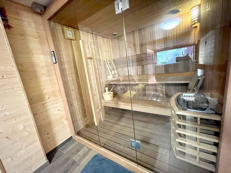 Chalet Kelly, Centre Ville / Jacuzzi / Sauna 제라르메르 외부 사진