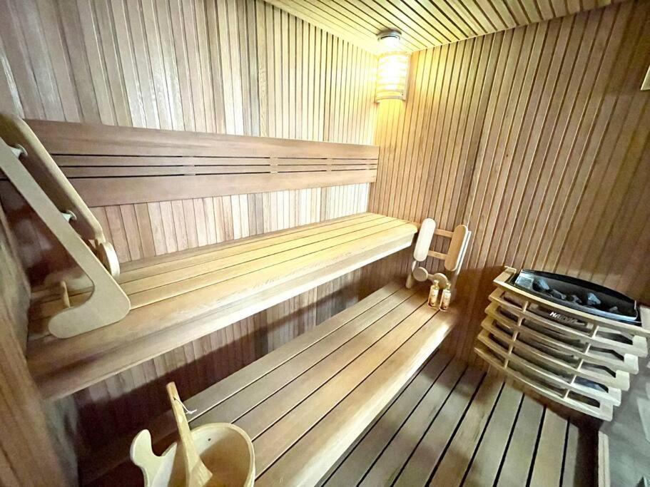 Chalet Kelly, Centre Ville / Jacuzzi / Sauna 제라르메르 외부 사진
